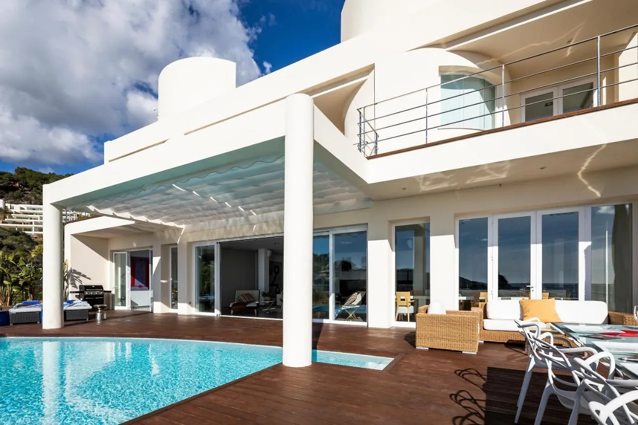 Villa Infinity -Amazing Luxury Villa 3 Pools & Jacuzzi Roca Llisa Spain