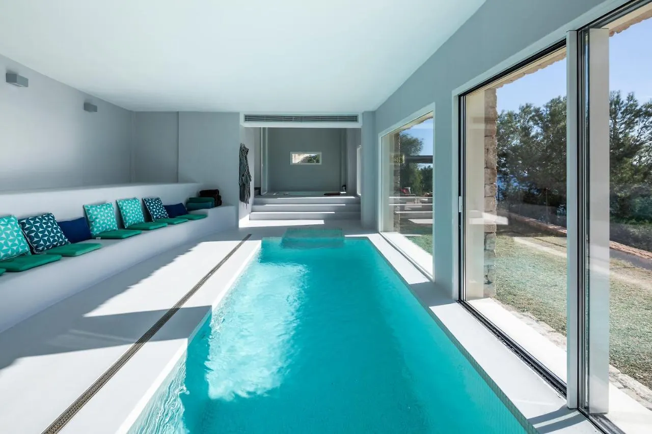 Villa Infinity -Amazing Luxury Villa 3 Pools & Jacuzzi Roca Llisa Spain